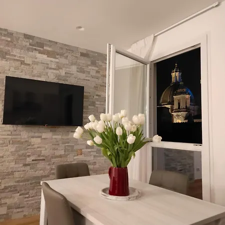Lilly's Piazza Navona Apartment Rome