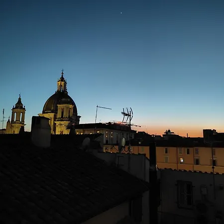 Lilly's Piazza Navona Rome