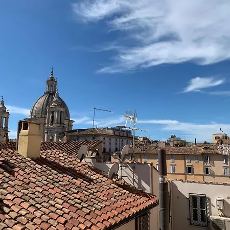 Lilly's Piazza Navona Rom